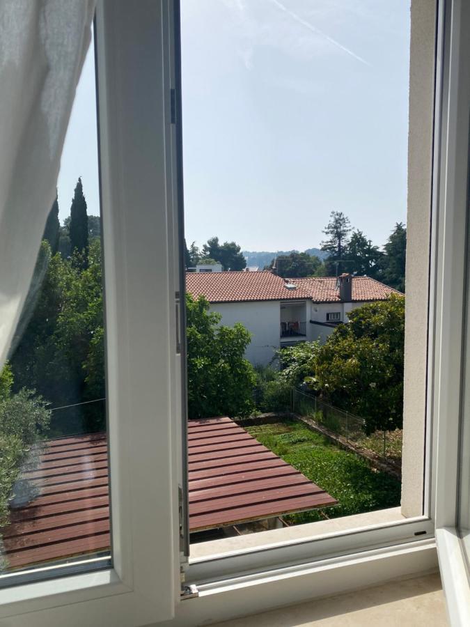 Kate Apartment 罗维尼 外观 照片