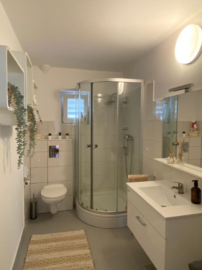 Kate Apartment 罗维尼 外观 照片
